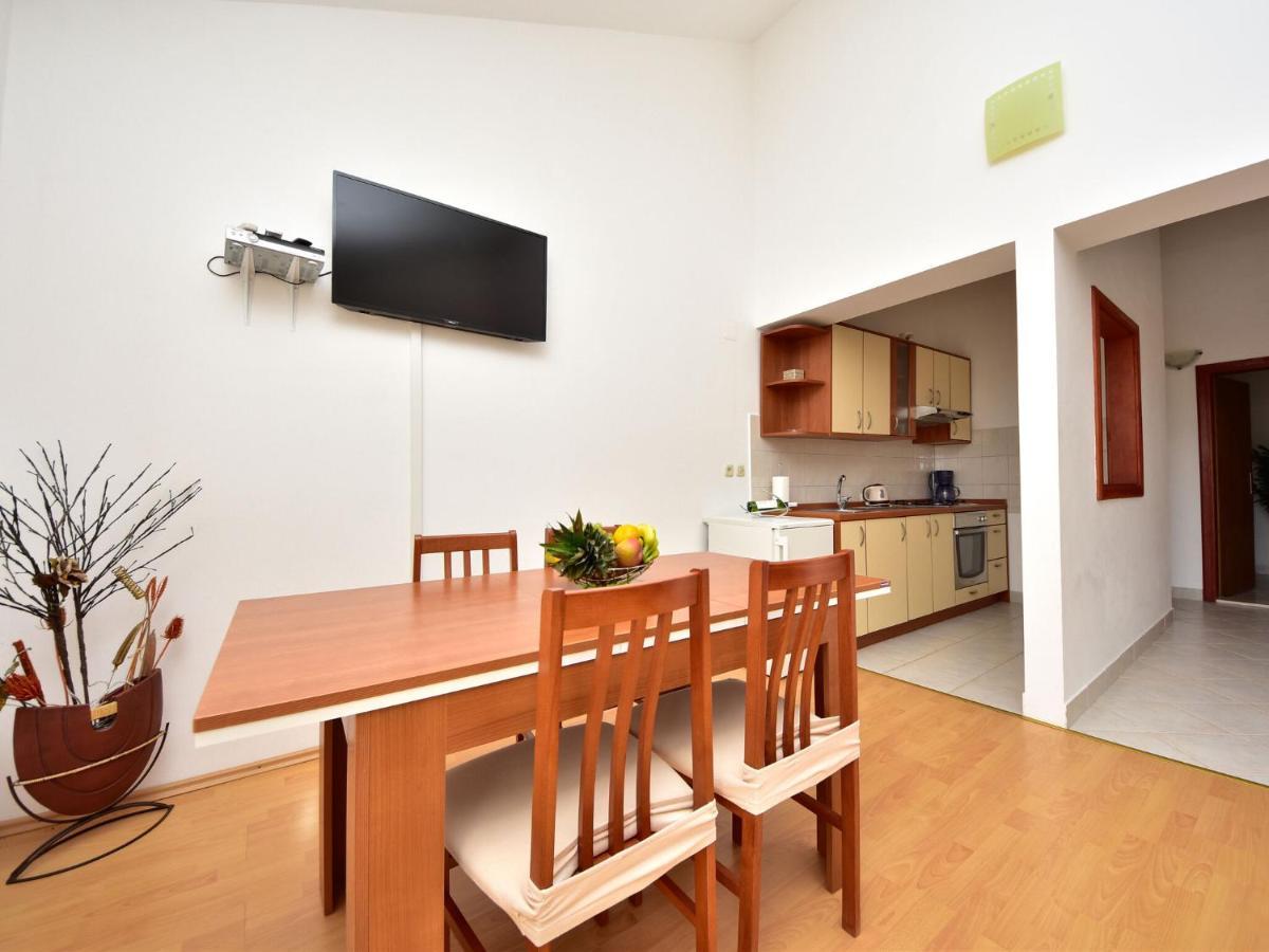 Cozy Holiday Home In Krusevo With Garden المظهر الخارجي الصورة