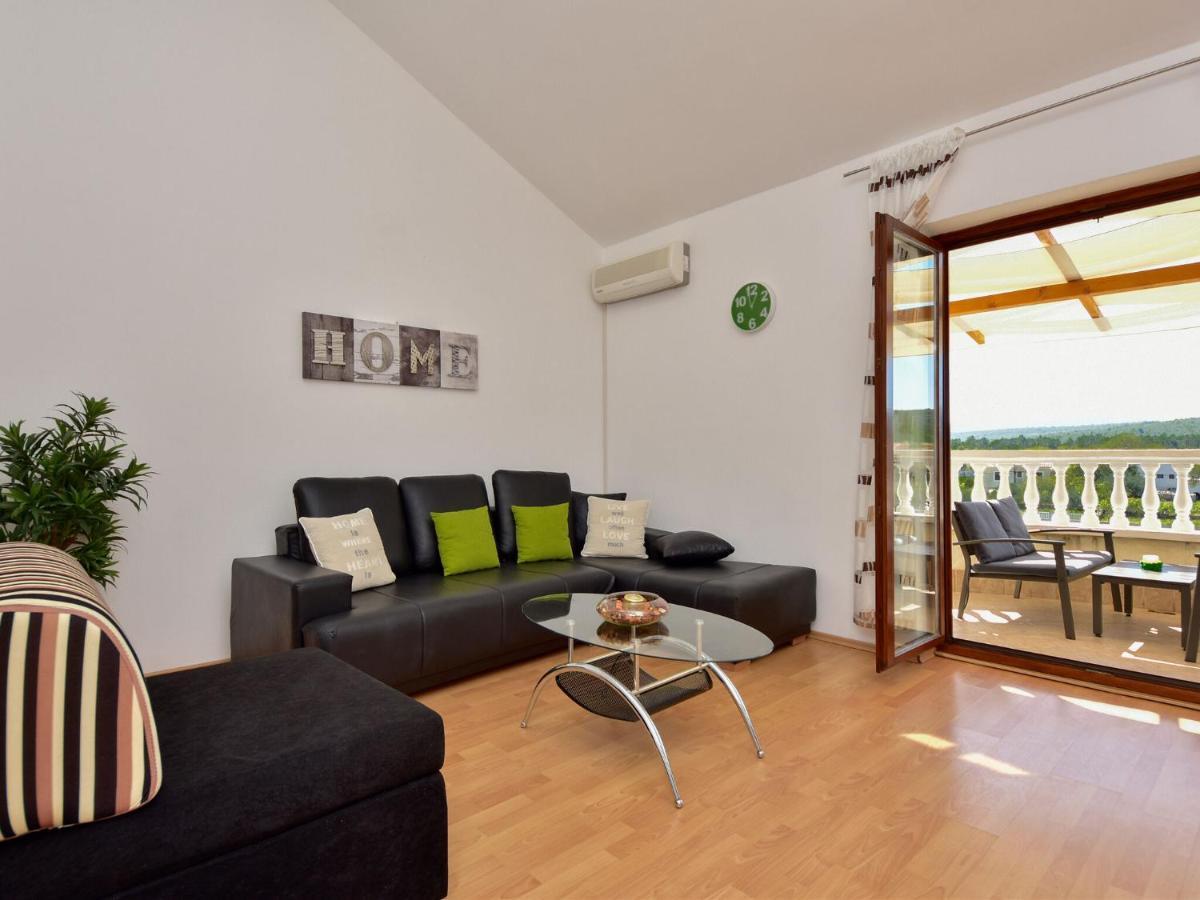 Cozy Holiday Home In Krusevo With Garden المظهر الخارجي الصورة